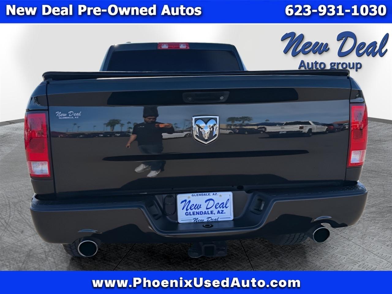 View vehicle photo 4