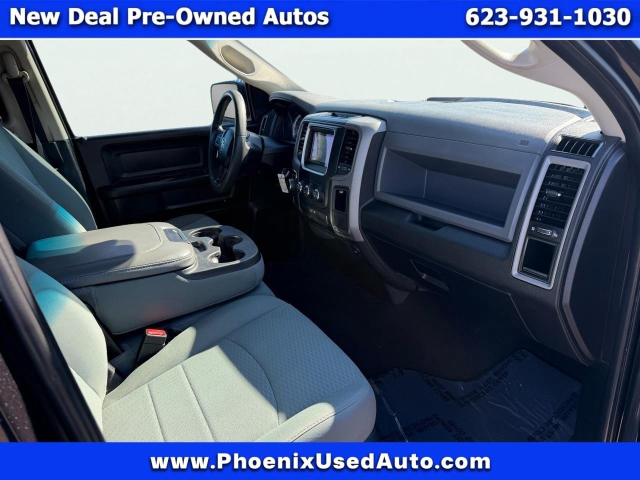 RAM 1500 2WD Crew Cab 140.5" Express 2018