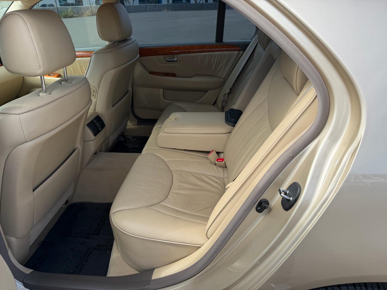 Lexus LS 430 Sedan 2005