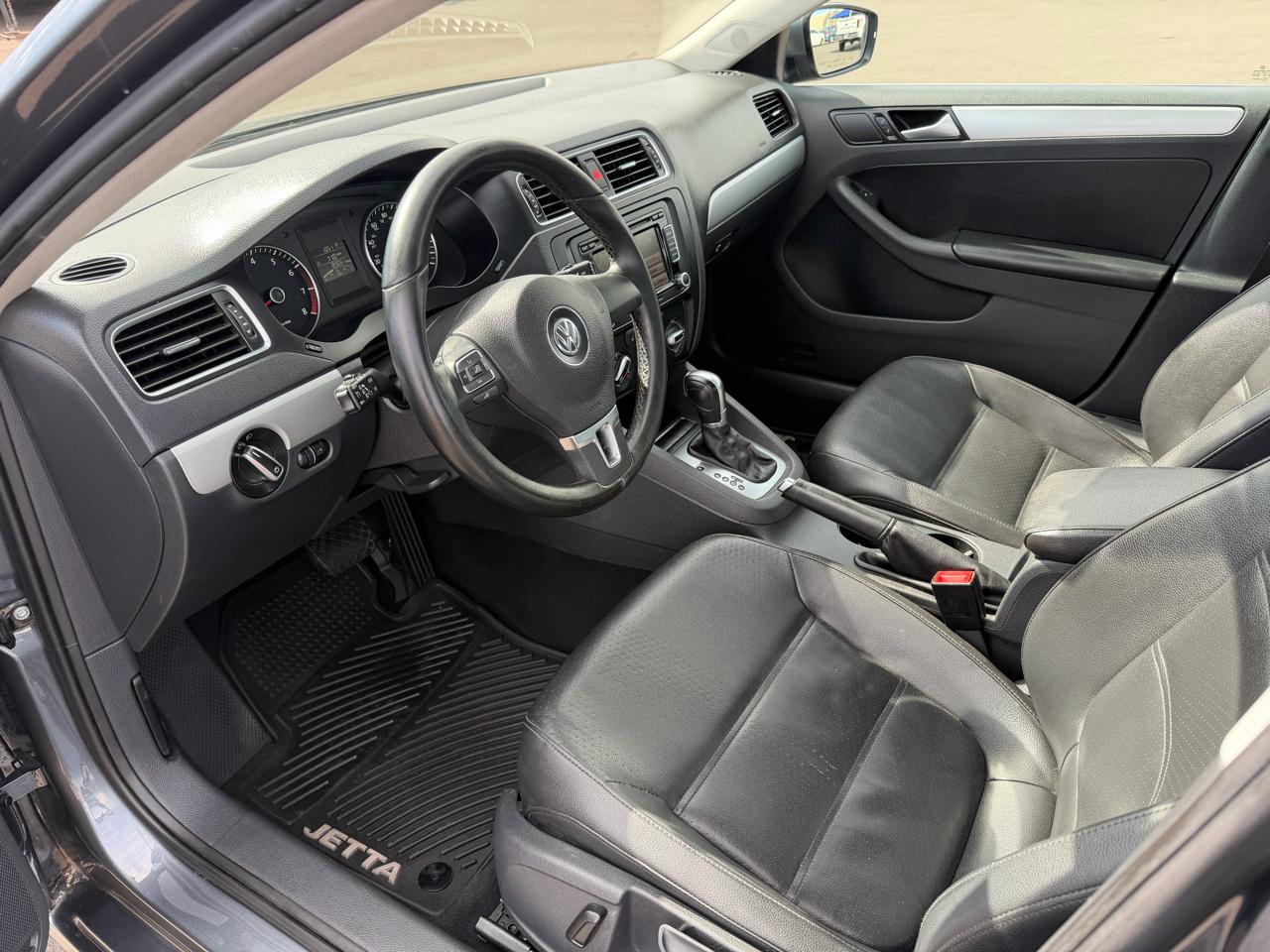 Volkswagen Jetta SE 2014