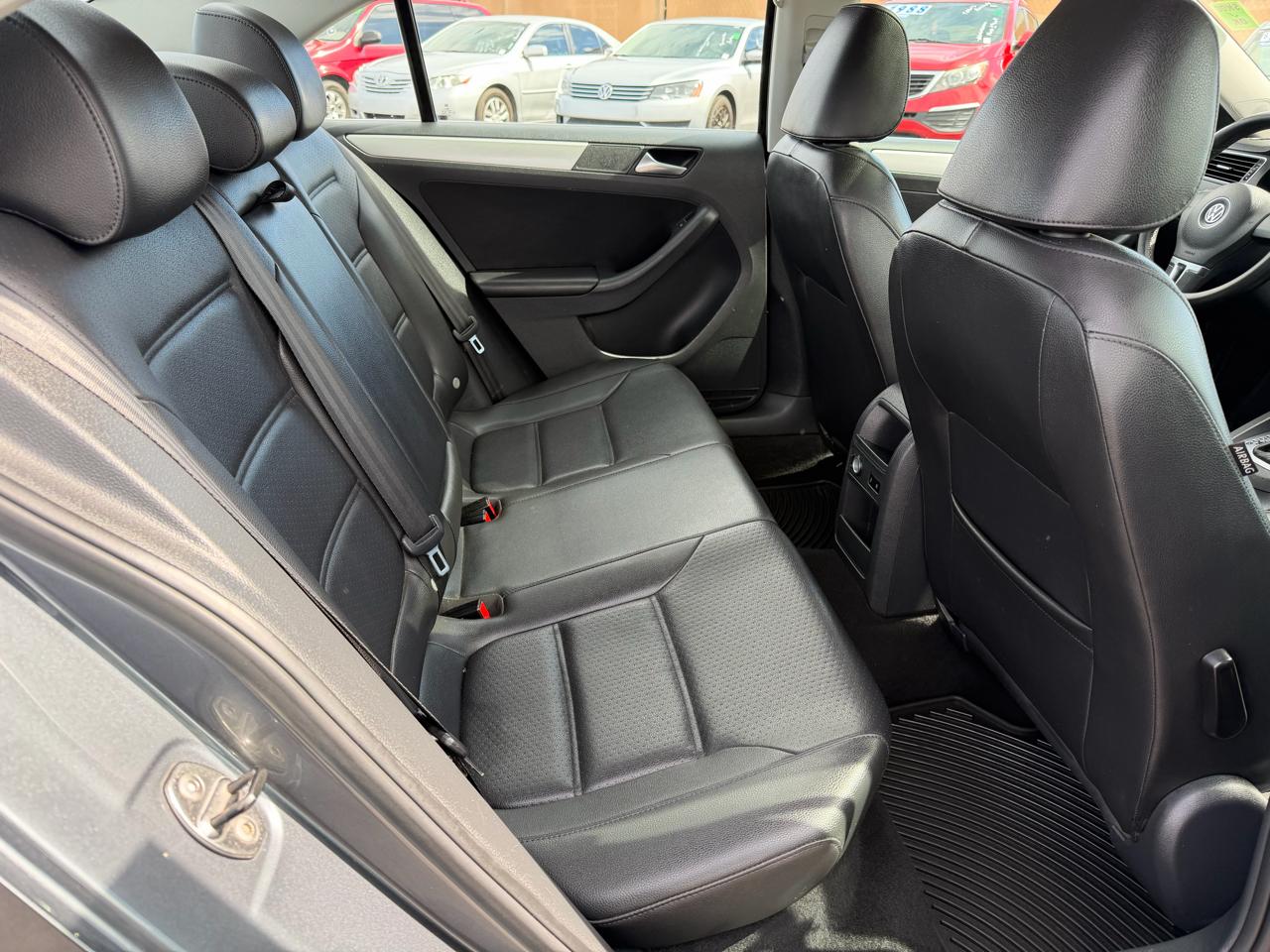 Volkswagen Jetta SE 2014