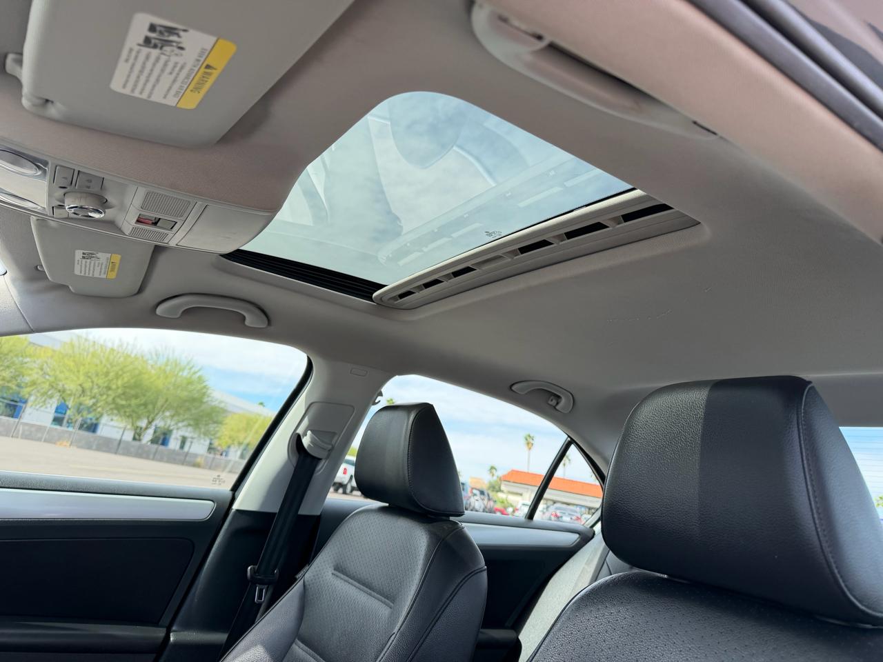 Volkswagen Jetta SE 2014