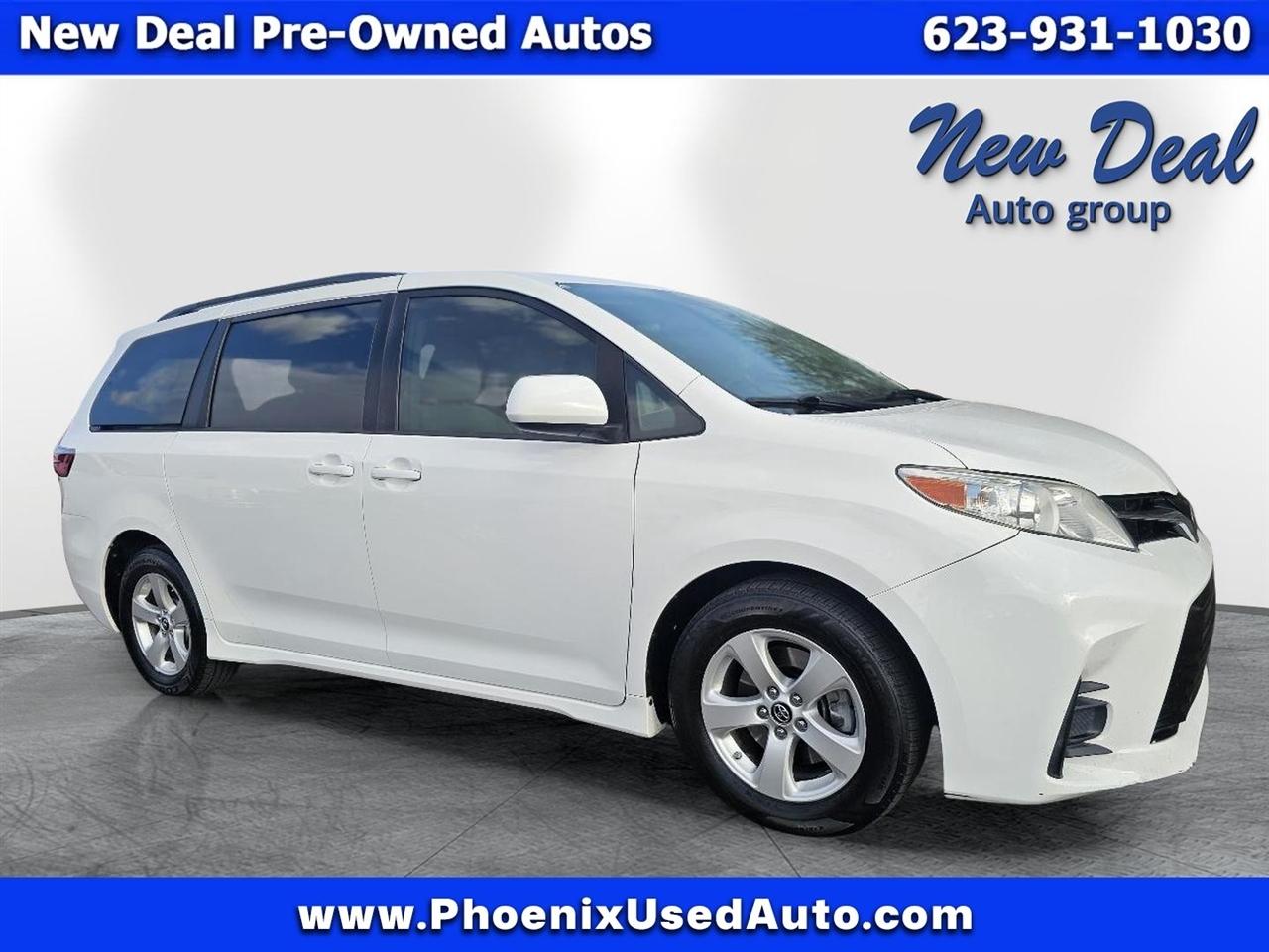 Toyota Sienna LE 8-Passenger 2018