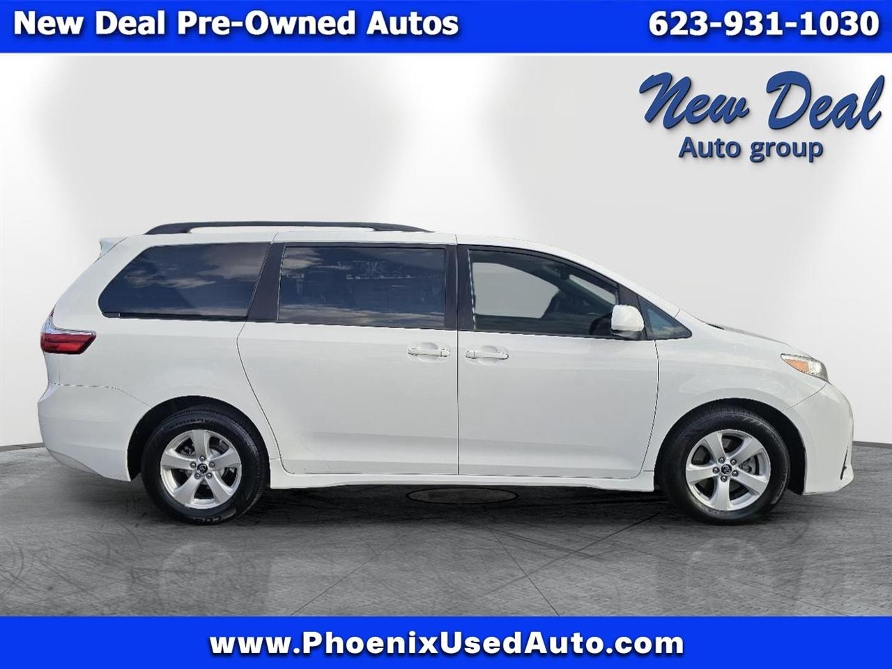 Toyota Sienna LE 8-Passenger 2018