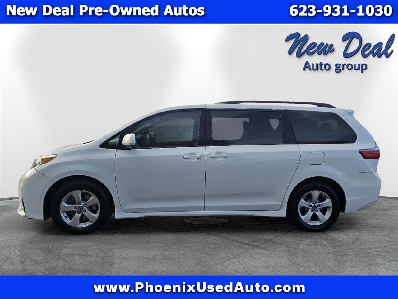 Toyota Sienna LE 8-Passenger 2018