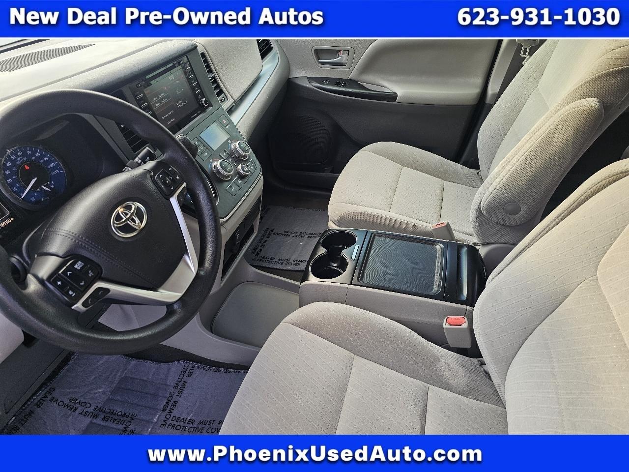 Toyota Sienna LE 8-Passenger 2018