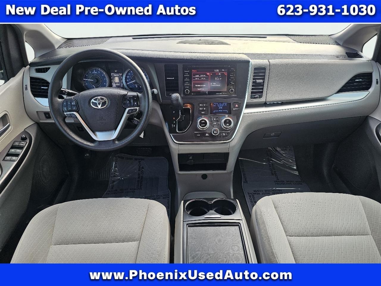 Toyota Sienna LE 8-Passenger 2018