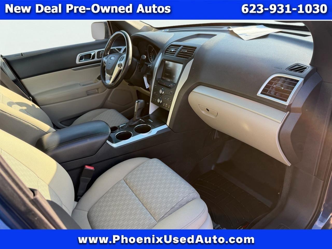 Ford Explorer 4dr XLT 2012