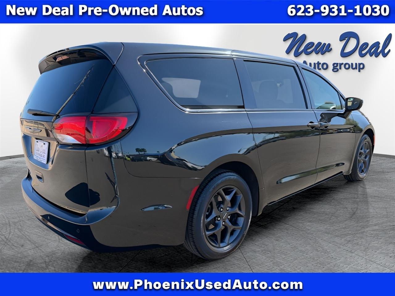 Chrysler Pacifica Touring Plus 2020