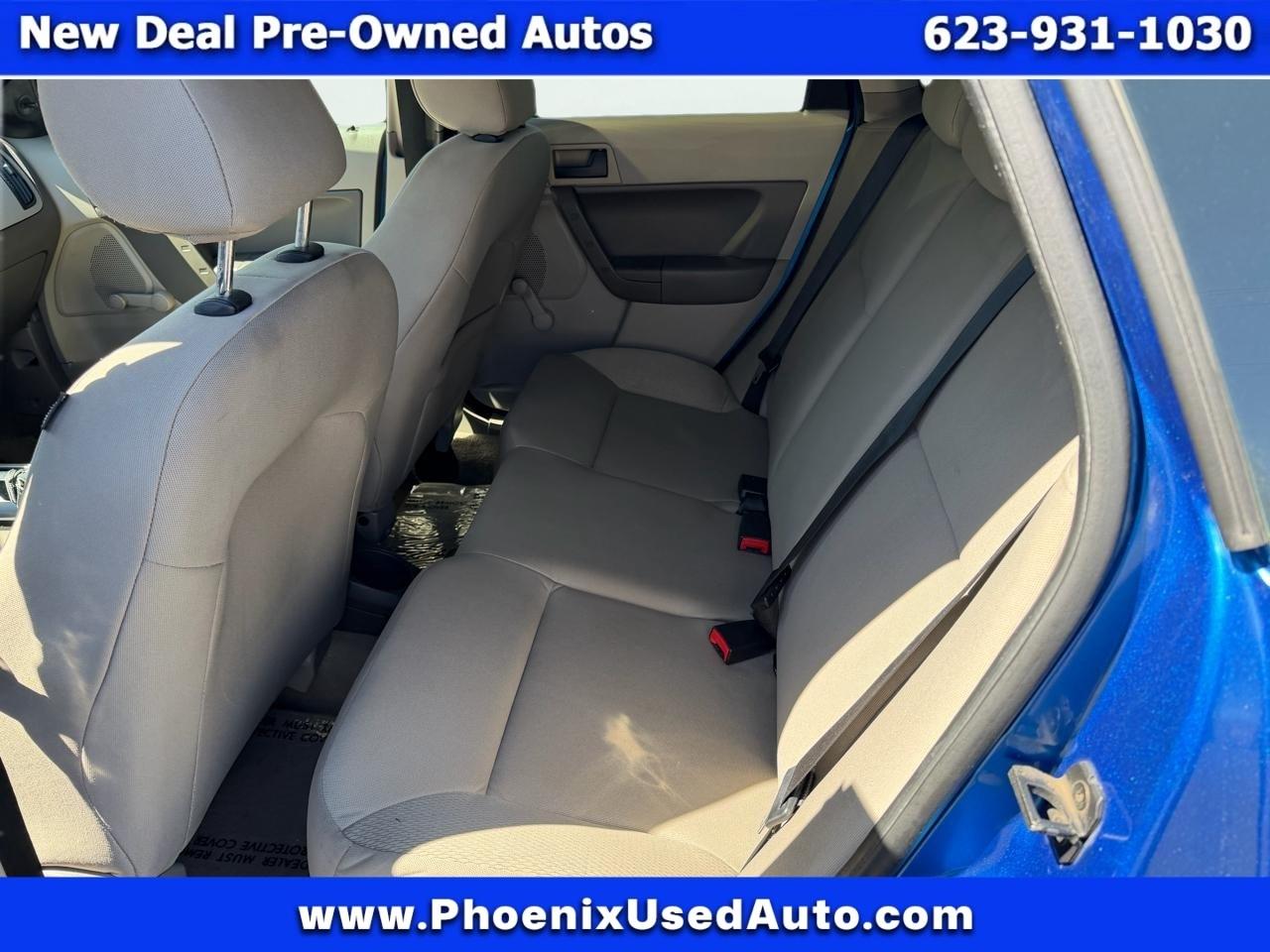 Ford Focus S Sedan 2011