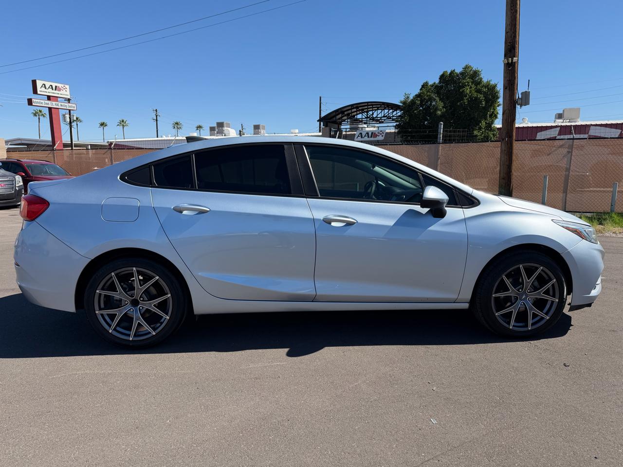 Chevrolet Cruze LS Auto 2017