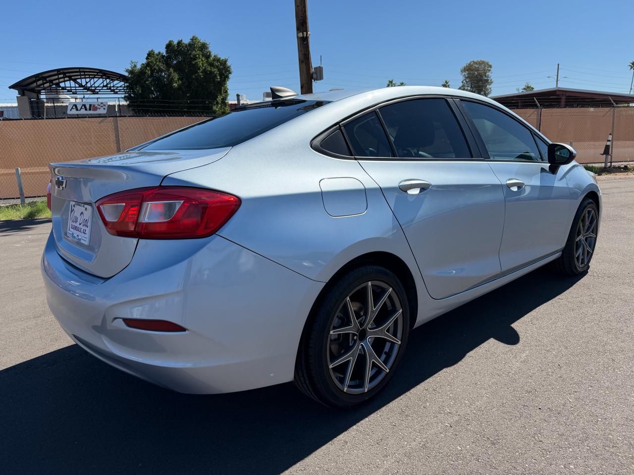 Chevrolet Cruze LS Auto 2017