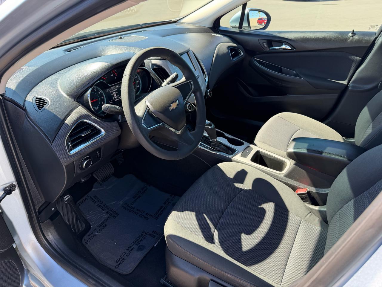 Chevrolet Cruze LS Auto 2017