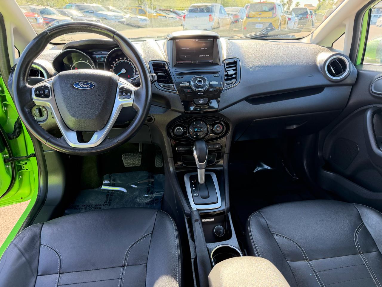 Ford Fiesta Titanium Hatchback 2014