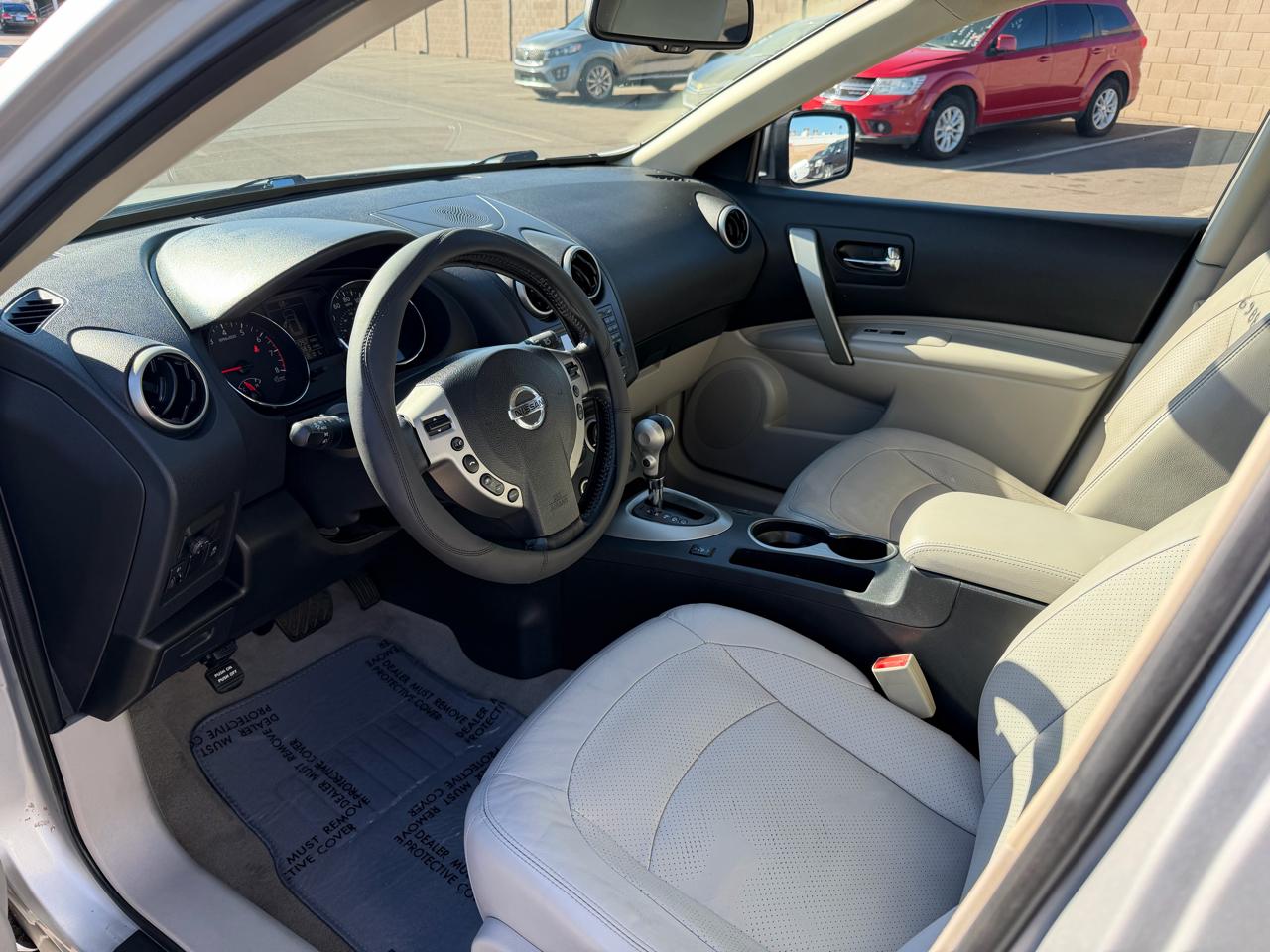 Nissan Rogue S FWD Krom Edition 2011