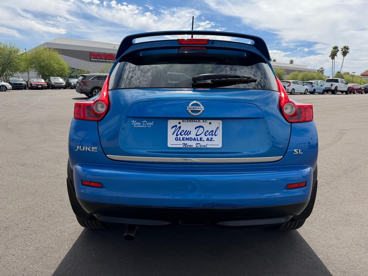 Nissan Juke S FWD 2011