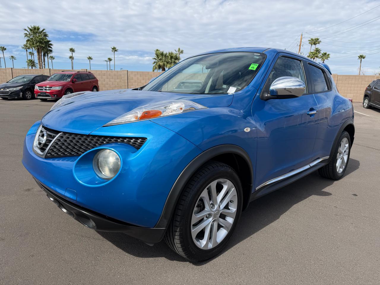 Nissan Juke S FWD 2011
