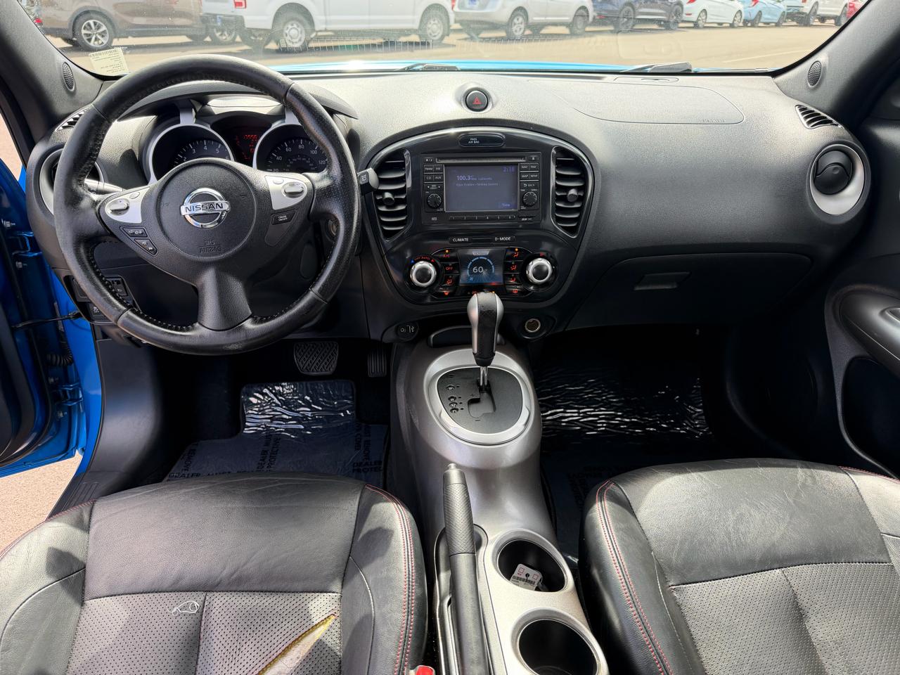 Nissan Juke S FWD 2011