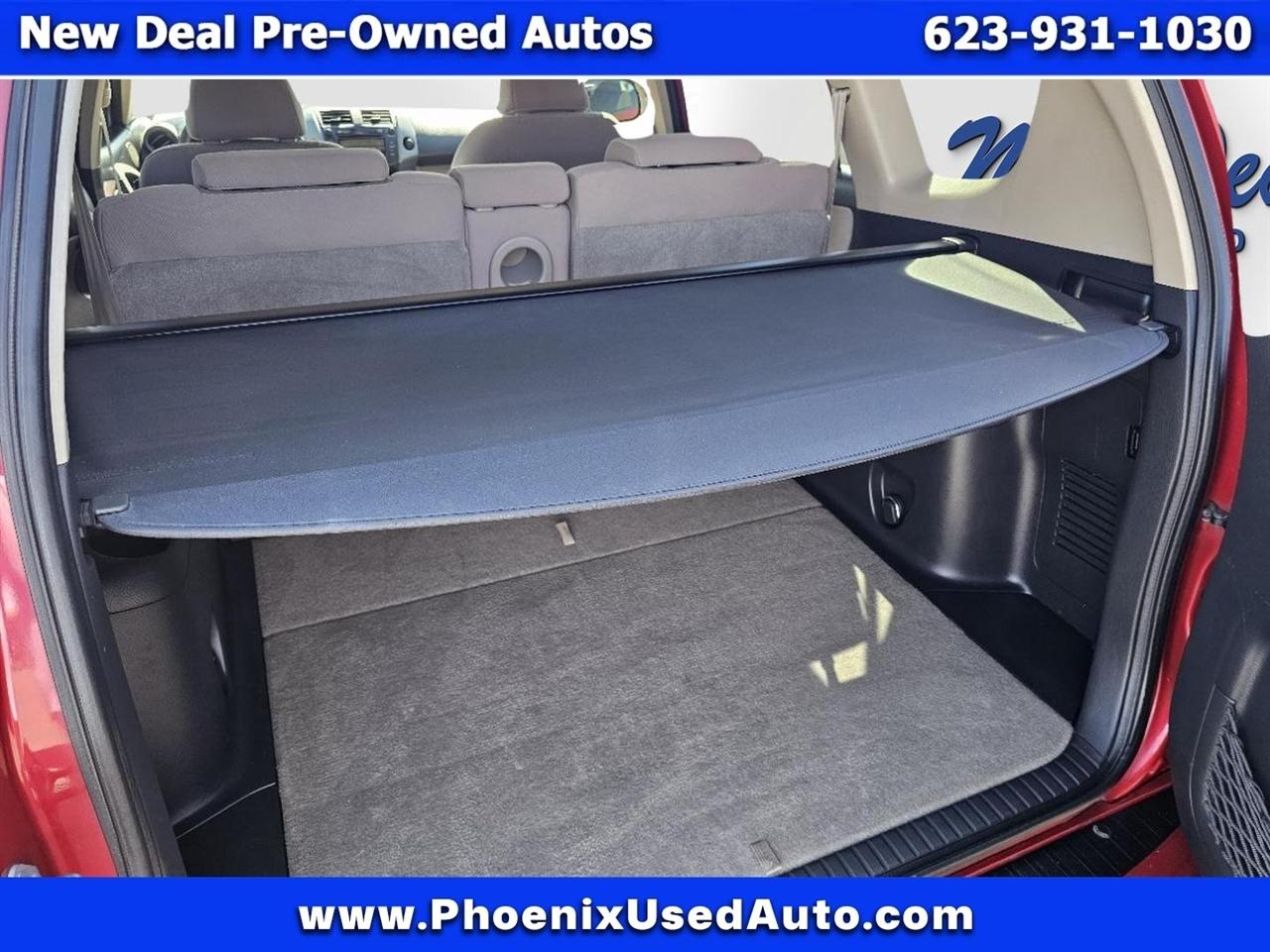 Toyota RAV4 Base I4 2WD 2006