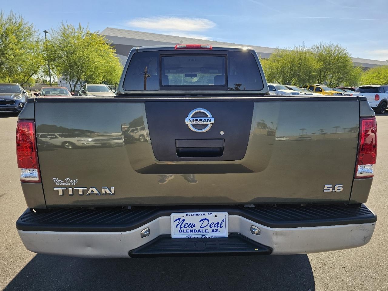 Nissan Titan XE Crew Cab 2WD 2005
