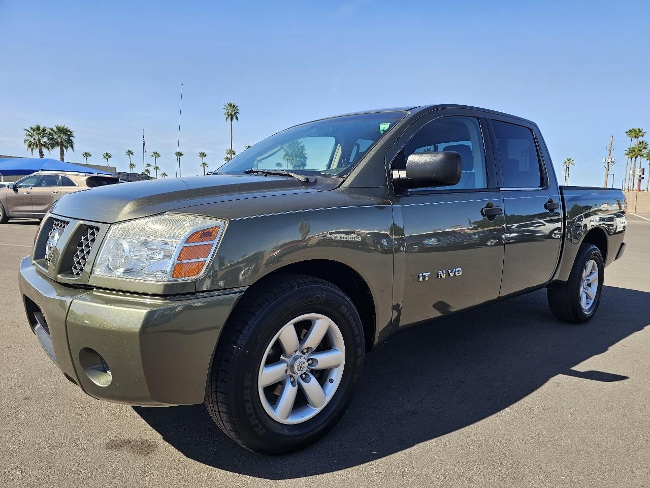 Nissan Titan XE Crew Cab 2WD 2005