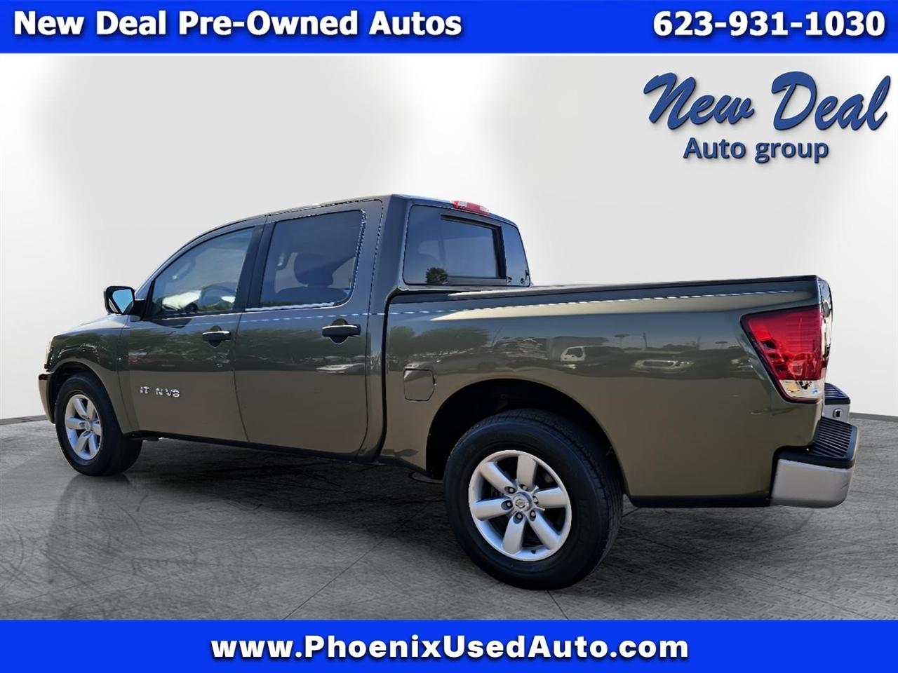 Nissan Titan XE Crew Cab 2WD 2005