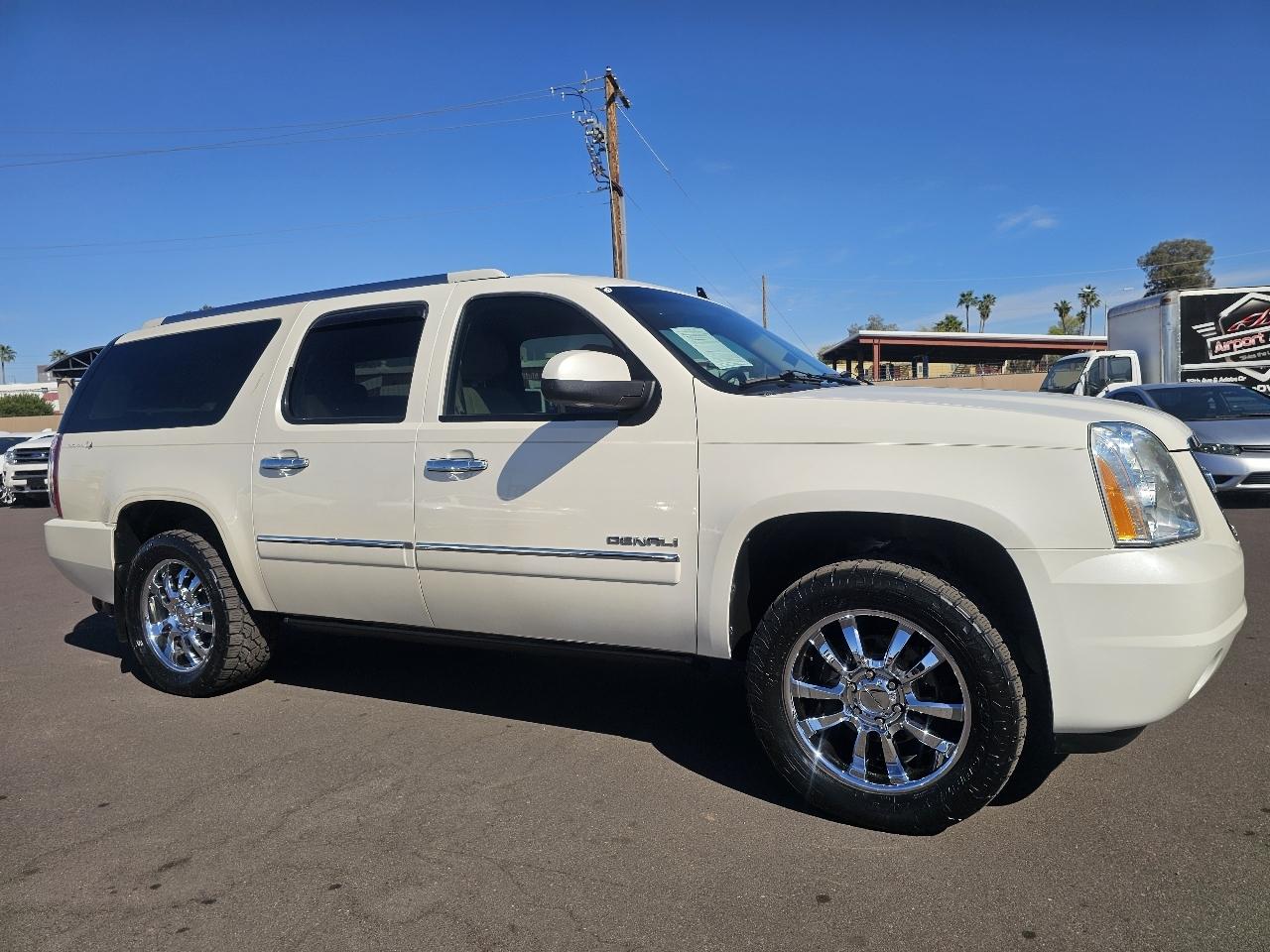 GMC Yukon Denali XL 4WD 2013