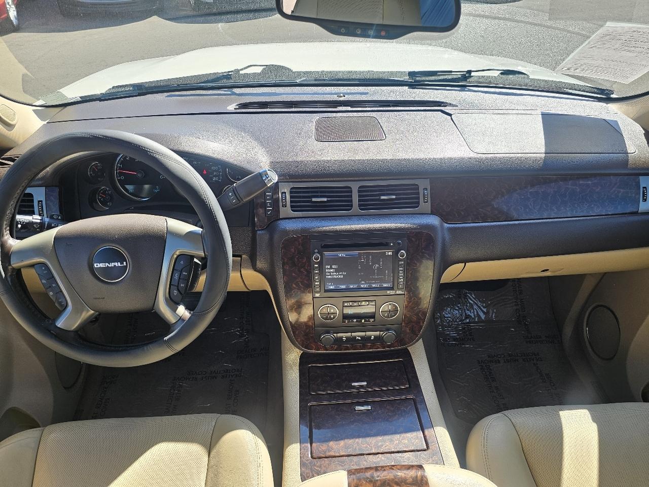 GMC Yukon Denali XL 4WD 2013