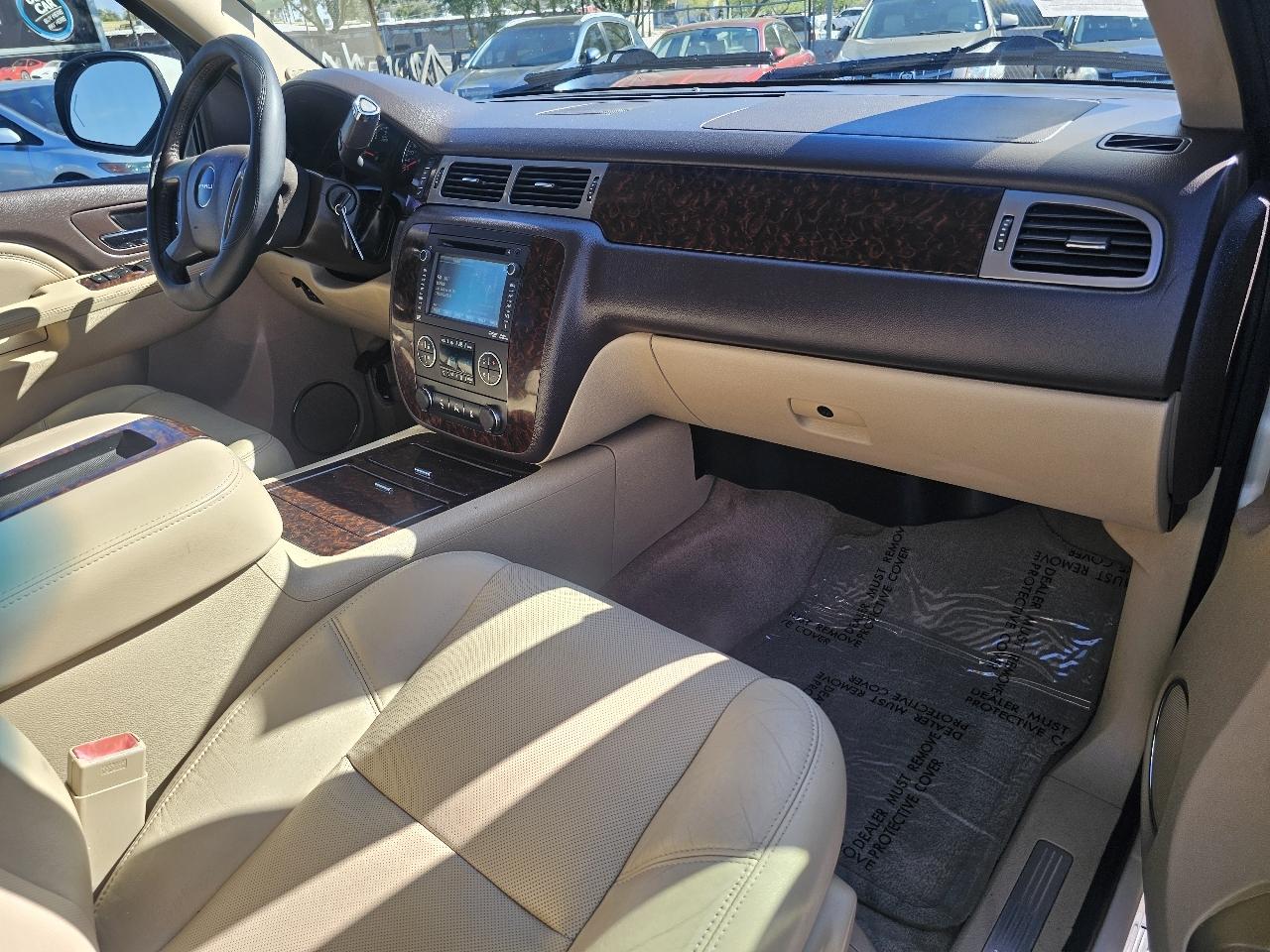 GMC Yukon Denali XL 4WD 2013