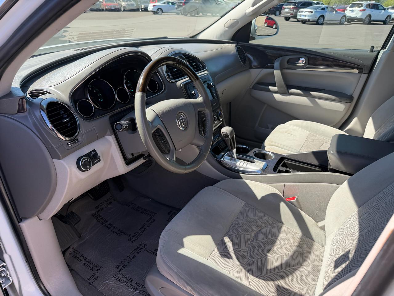 Buick Enclave Convenience FWD 2016