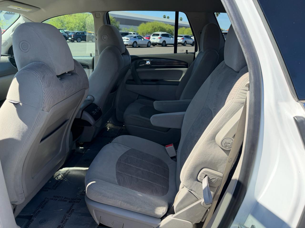 Buick Enclave Convenience FWD 2016