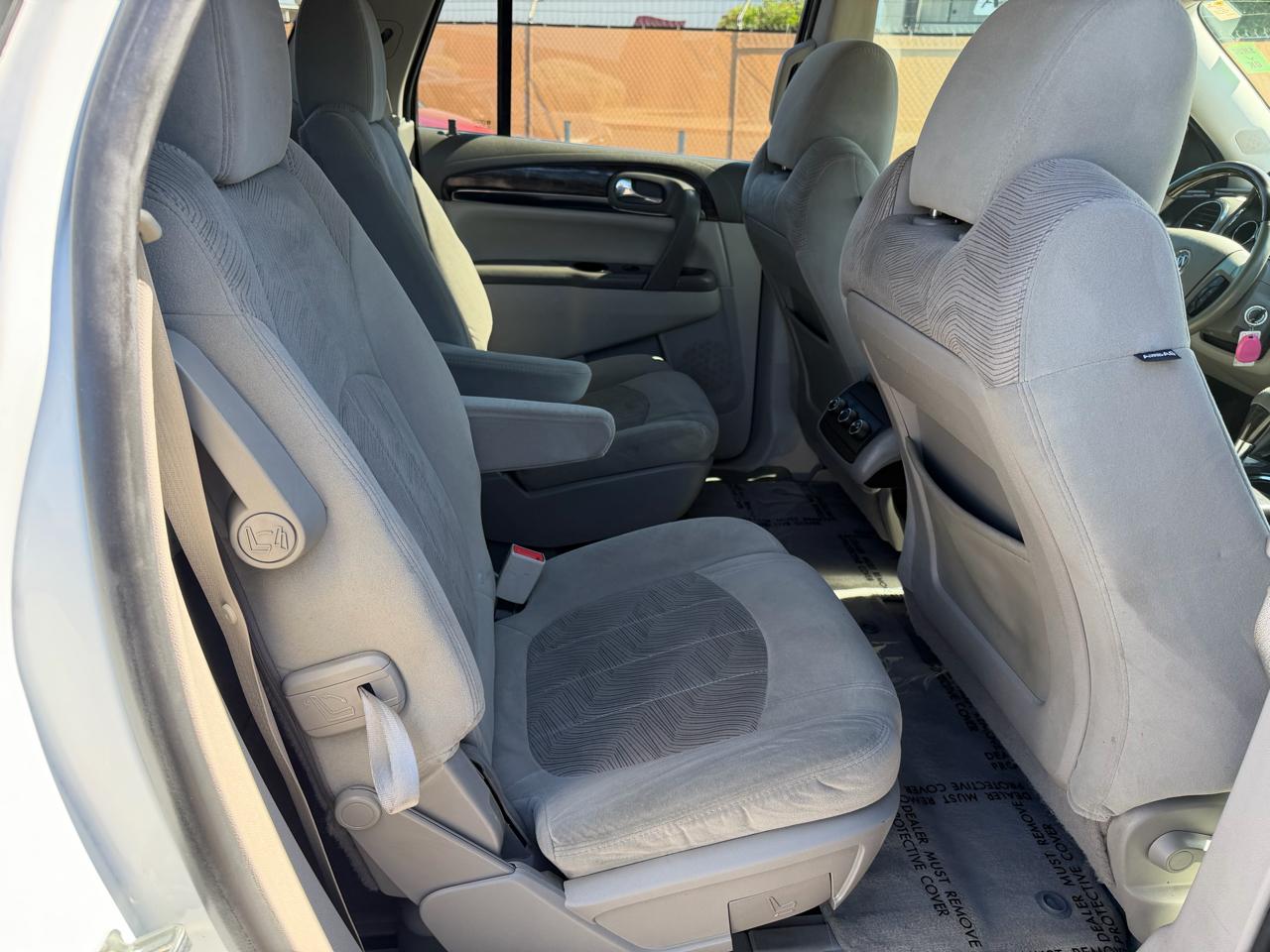 Buick Enclave Convenience FWD 2016