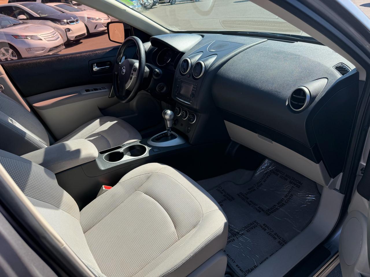 Nissan Rogue S 2WD 2013