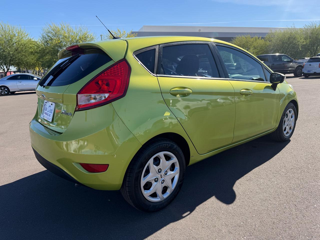 Ford Fiesta SE Hatchback 2013