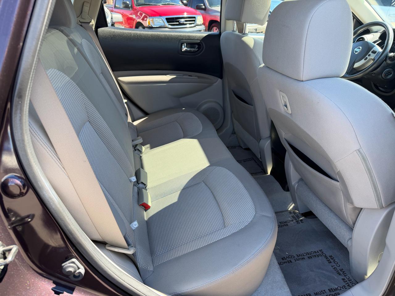 Nissan Rogue S AWD 2011