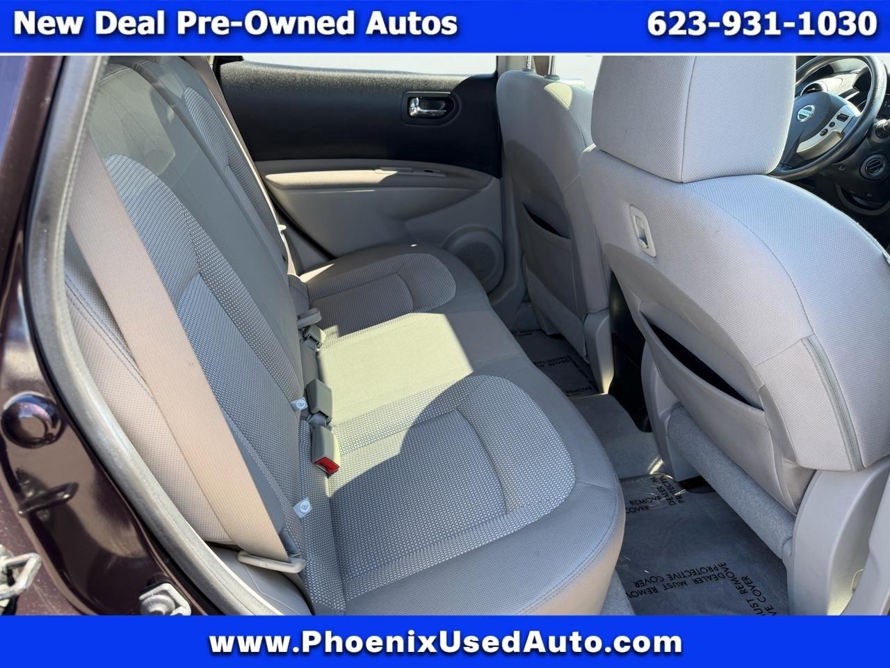 Nissan Rogue S AWD 2011