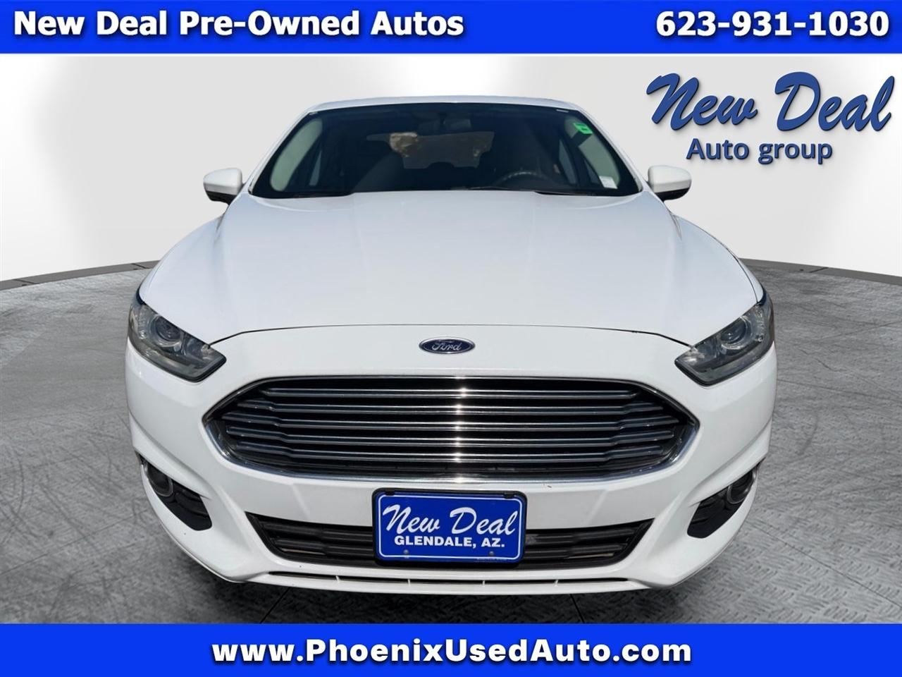Ford Fusion S 2016