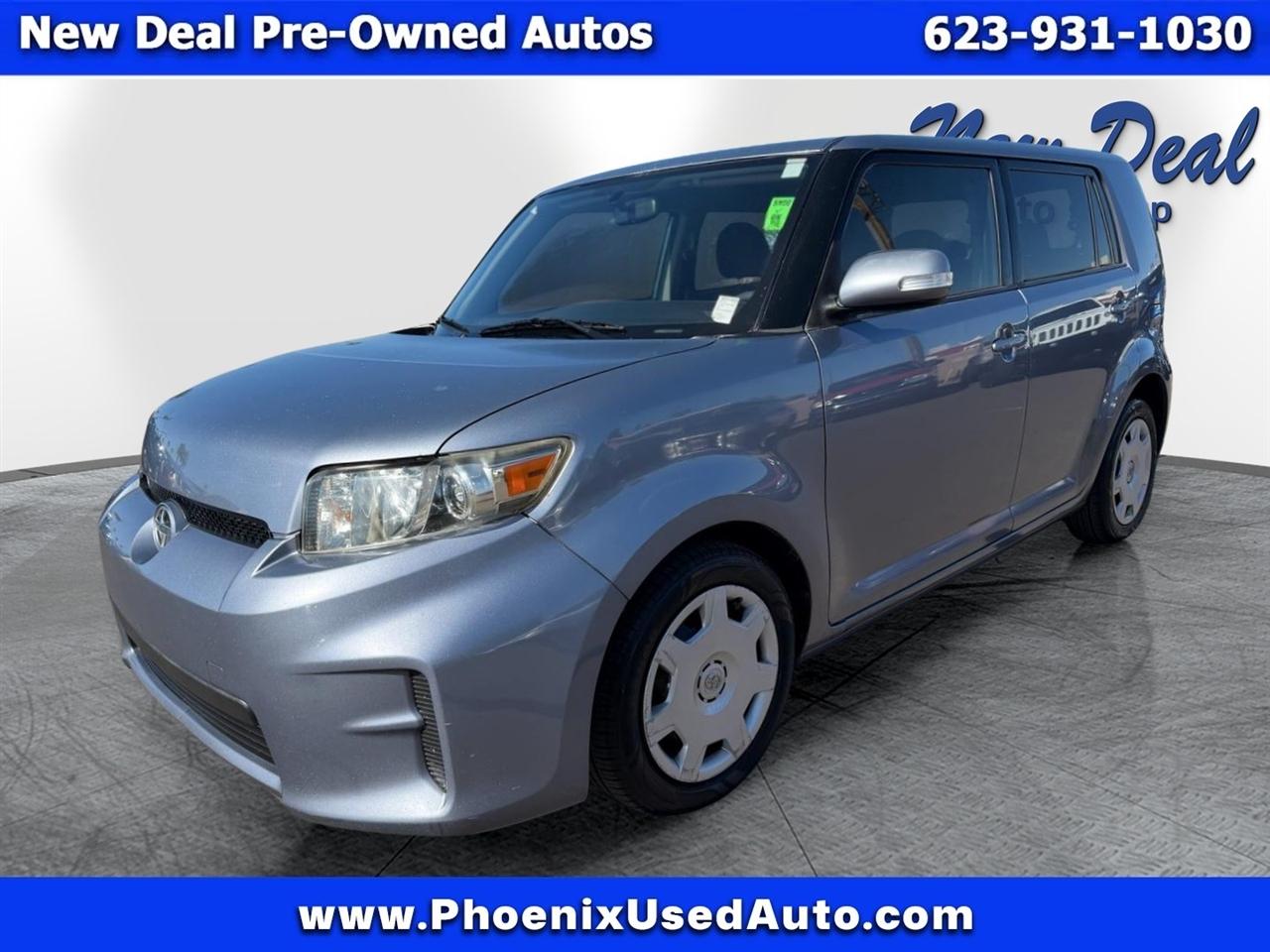 Scion xB 5-Door Wagon 5-Spd MT 2012