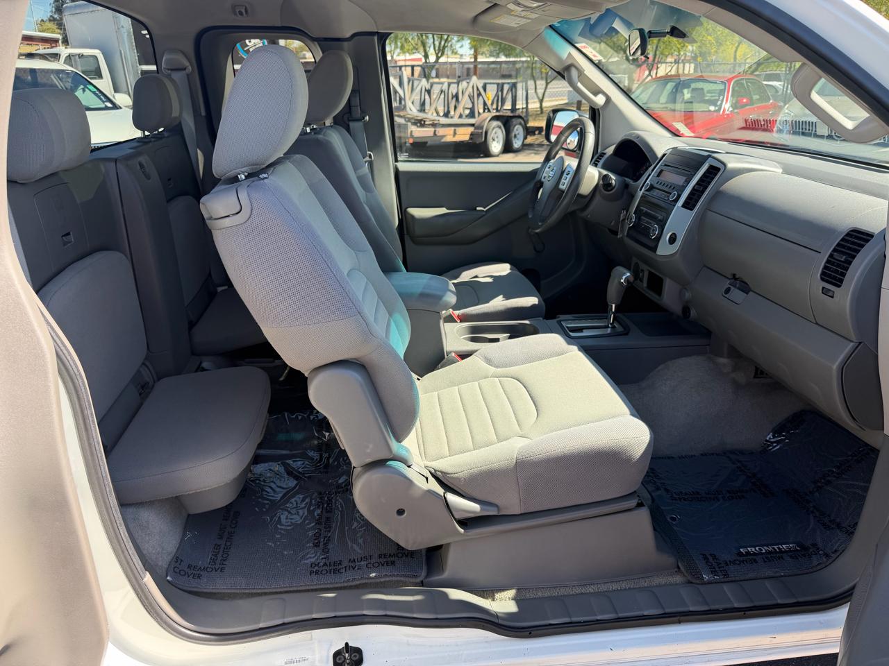 Nissan Frontier 2WD King Cab I4 Auto S 2014