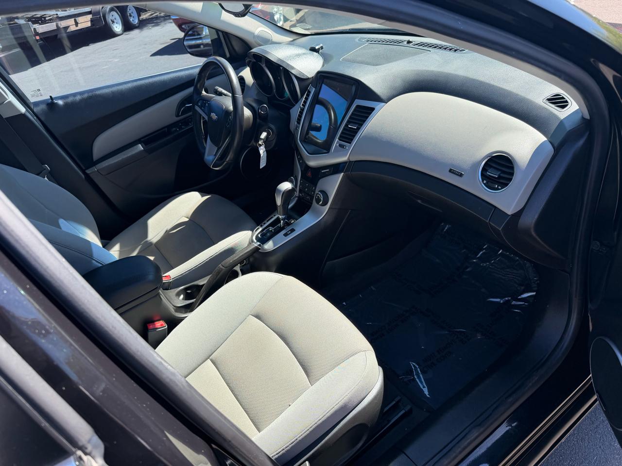 Chevrolet Cruze 1LT 2012