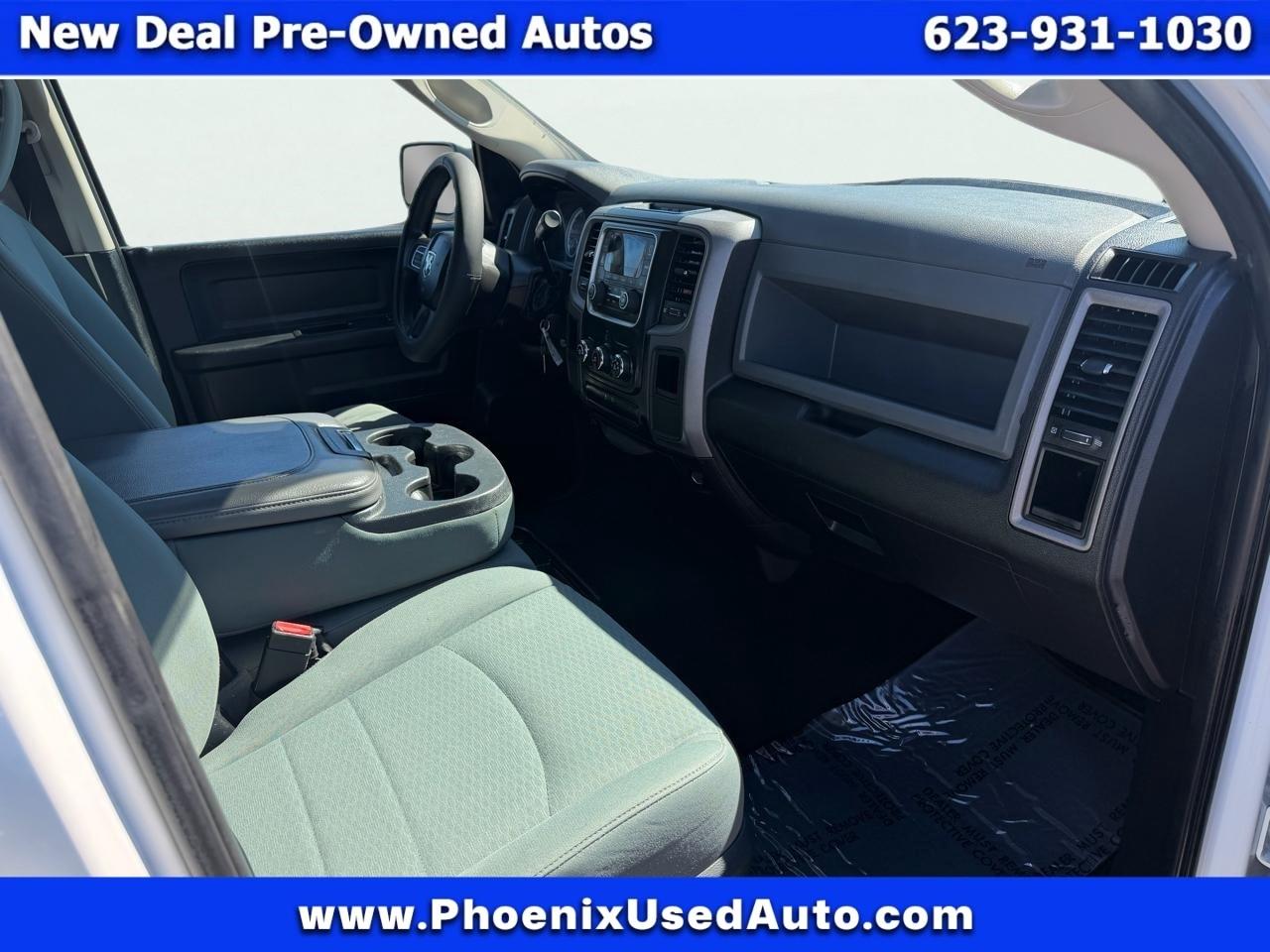 RAM 1500 2WD Crew Cab 140.5" Express 2014
