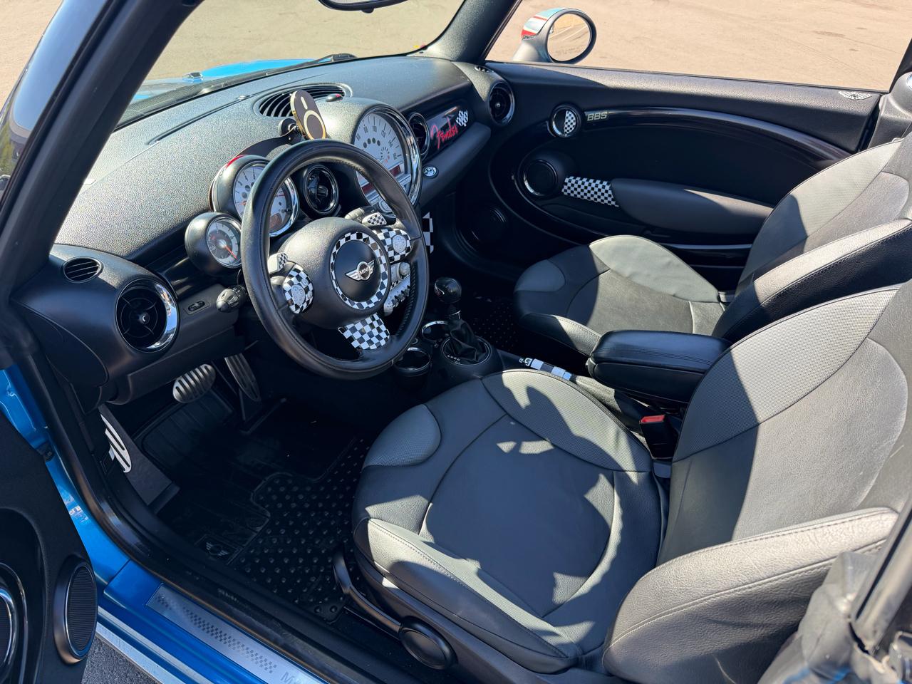 MINI Cooper S Convertible 2010