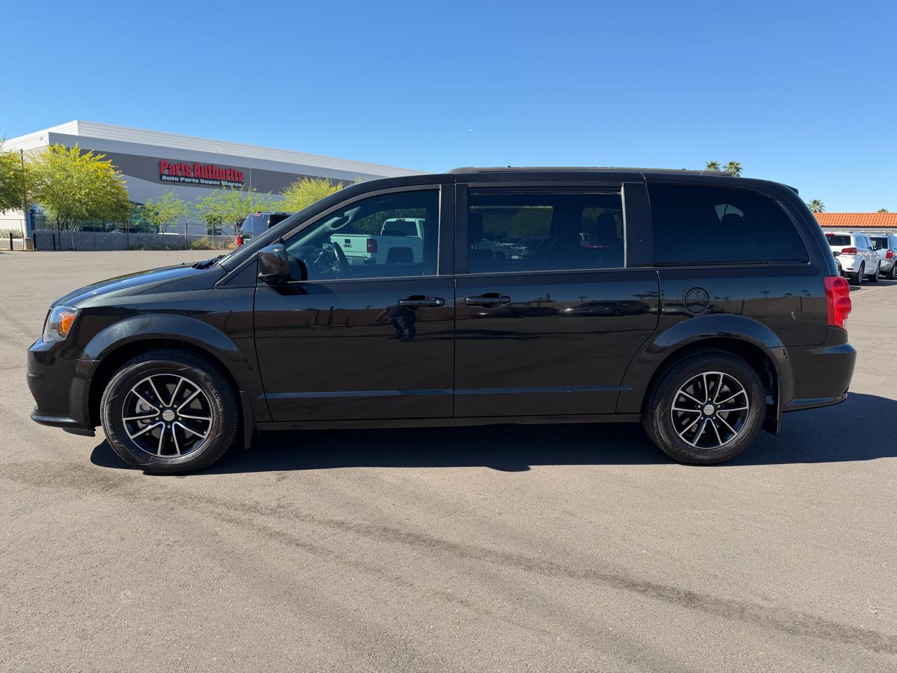 Dodge Grand Caravan SE 2018