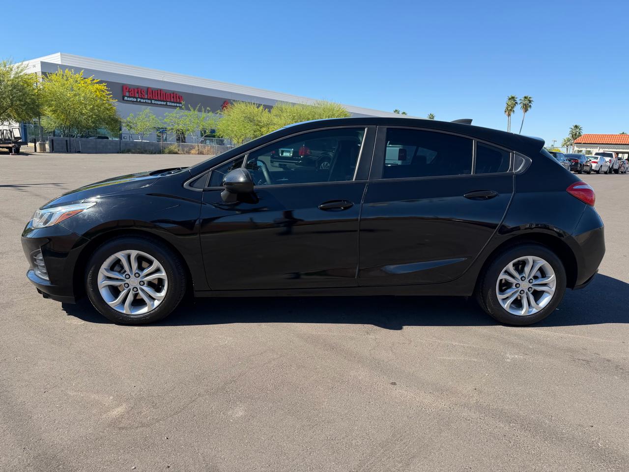 Chevrolet Cruze LS Hatchback 2019
