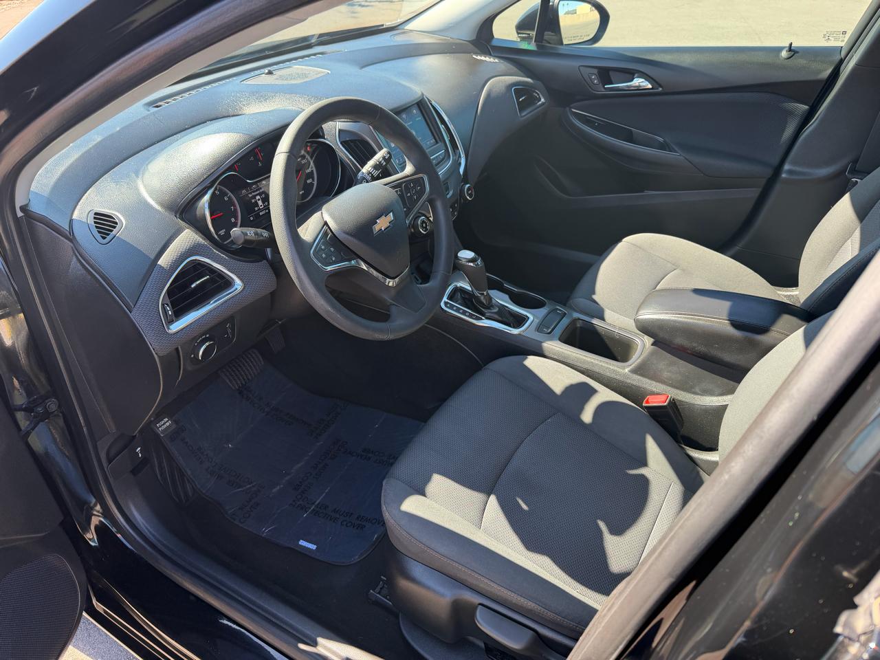 Chevrolet Cruze LS Hatchback 2019