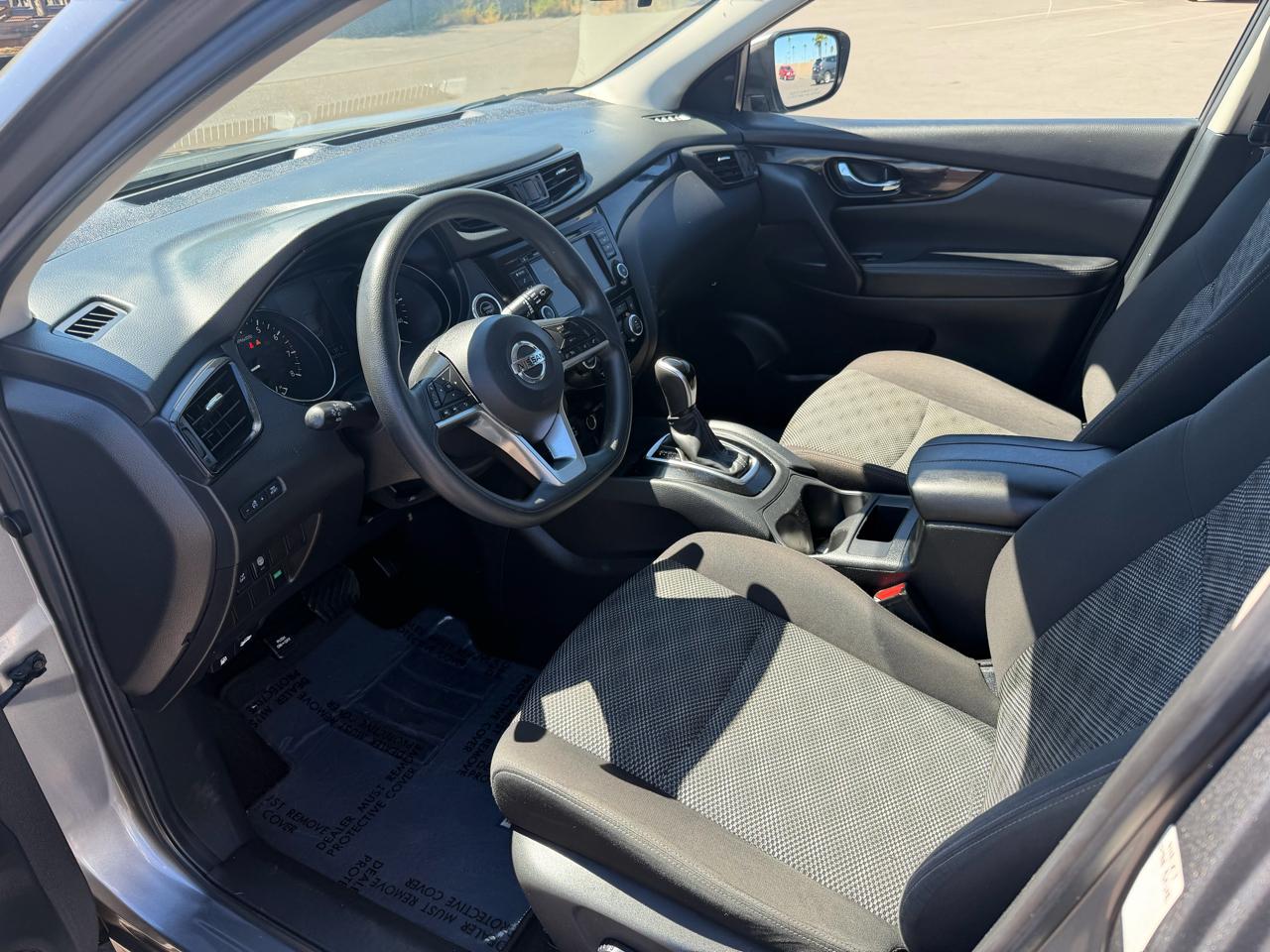 Nissan Rogue Sport S 2019