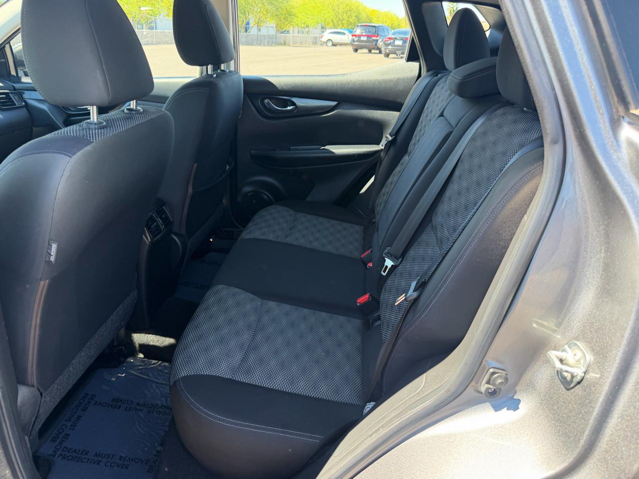 Nissan Rogue Sport S 2019