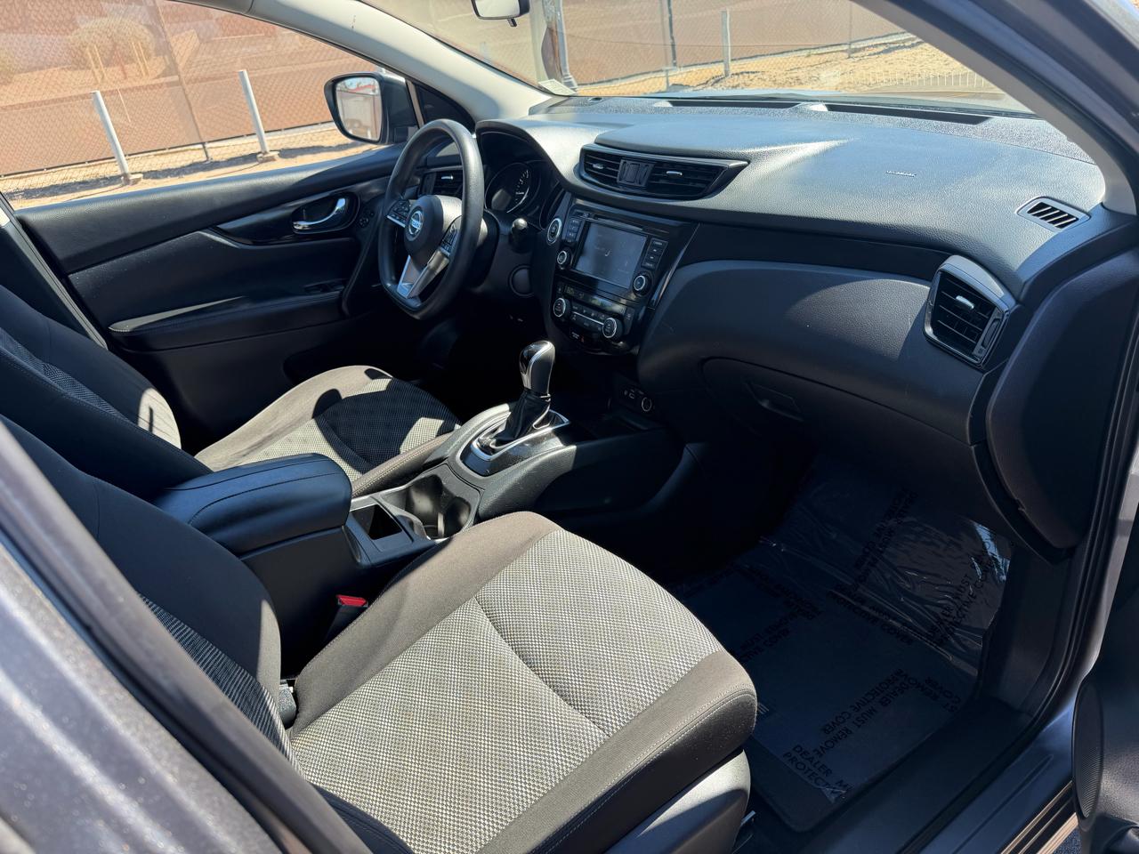 Nissan Rogue Sport S 2019