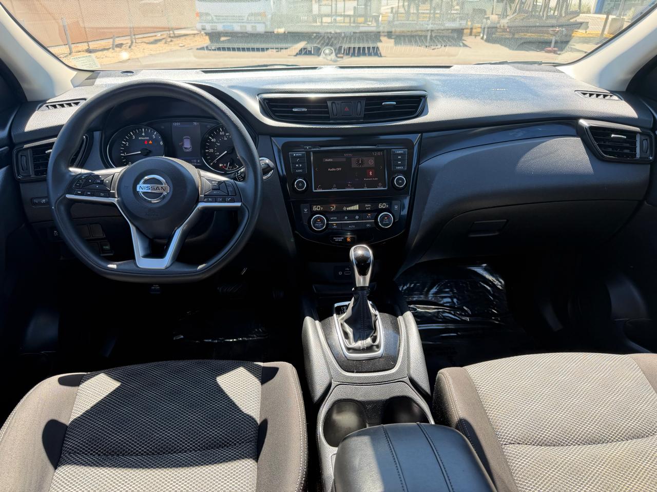 Nissan Rogue Sport S 2019