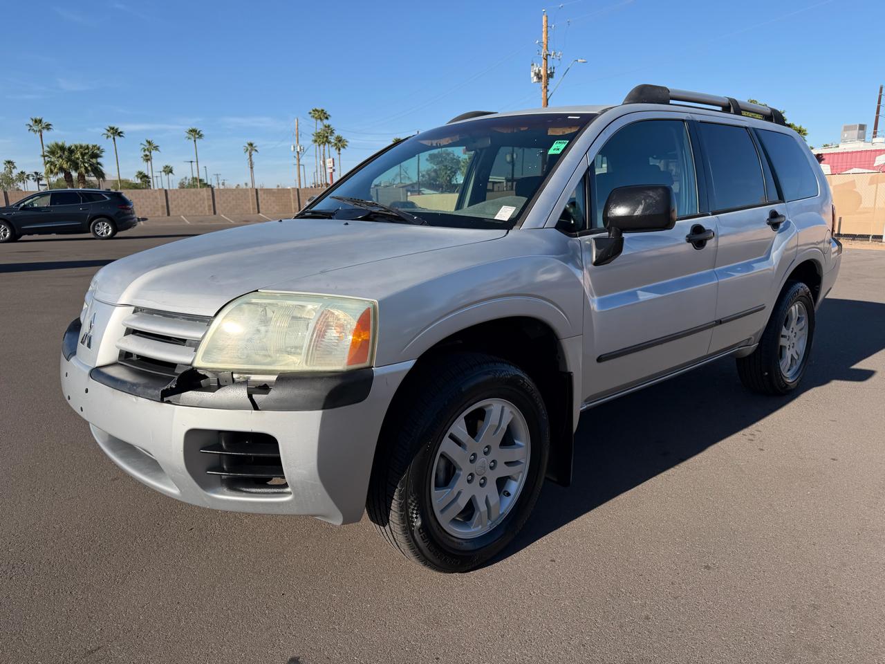 Mitsubishi Endeavor LS FWD 2005